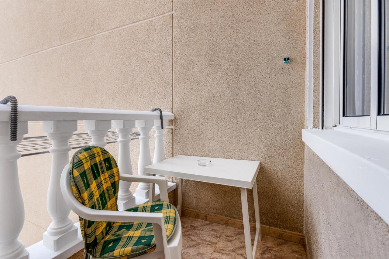 Apartment Caballero De Rodas Торевьиа Экстерьер фото